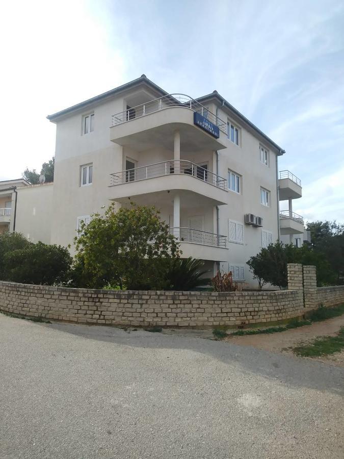 Apartment Aria